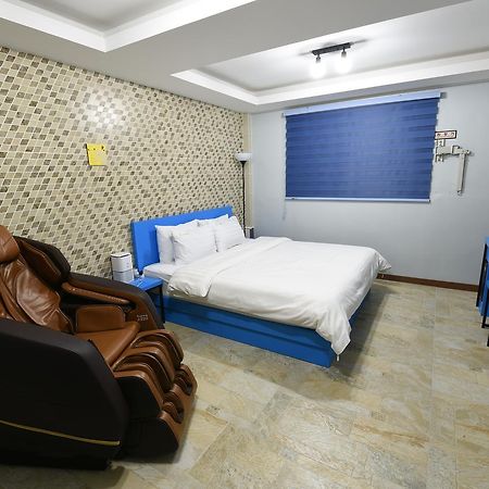 Jecheon Q Motel Bagian luar foto