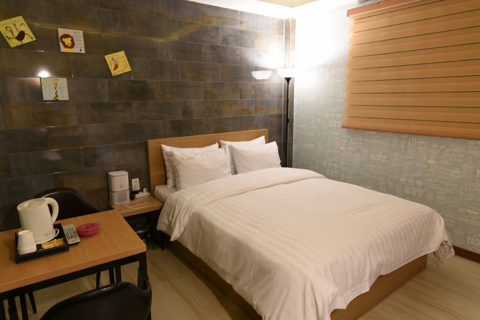 Jecheon Q Motel Bagian luar foto