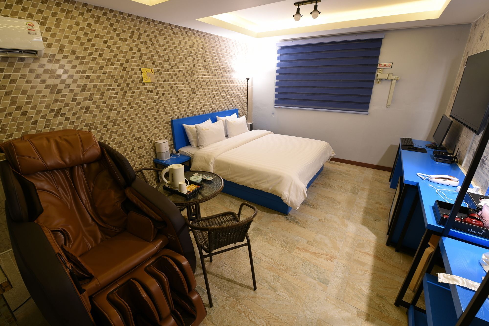 Jecheon Q Motel Bagian luar foto